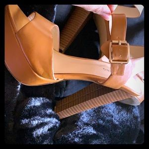 Brown High heels!!